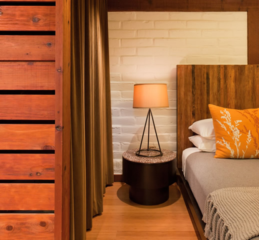 Glen Oaks Big Sur King room