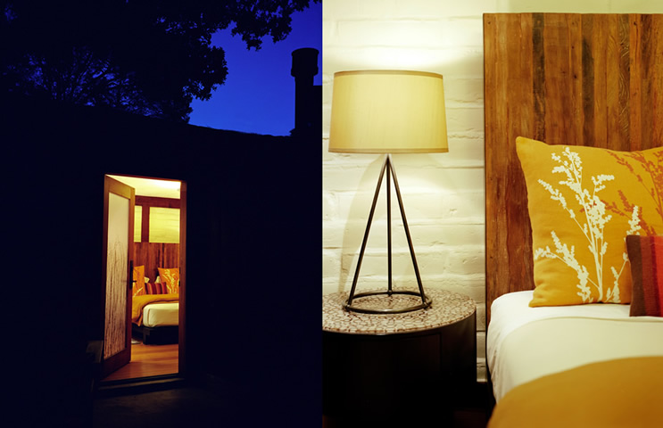 Glen Oaks Big Sur king room, night shot
